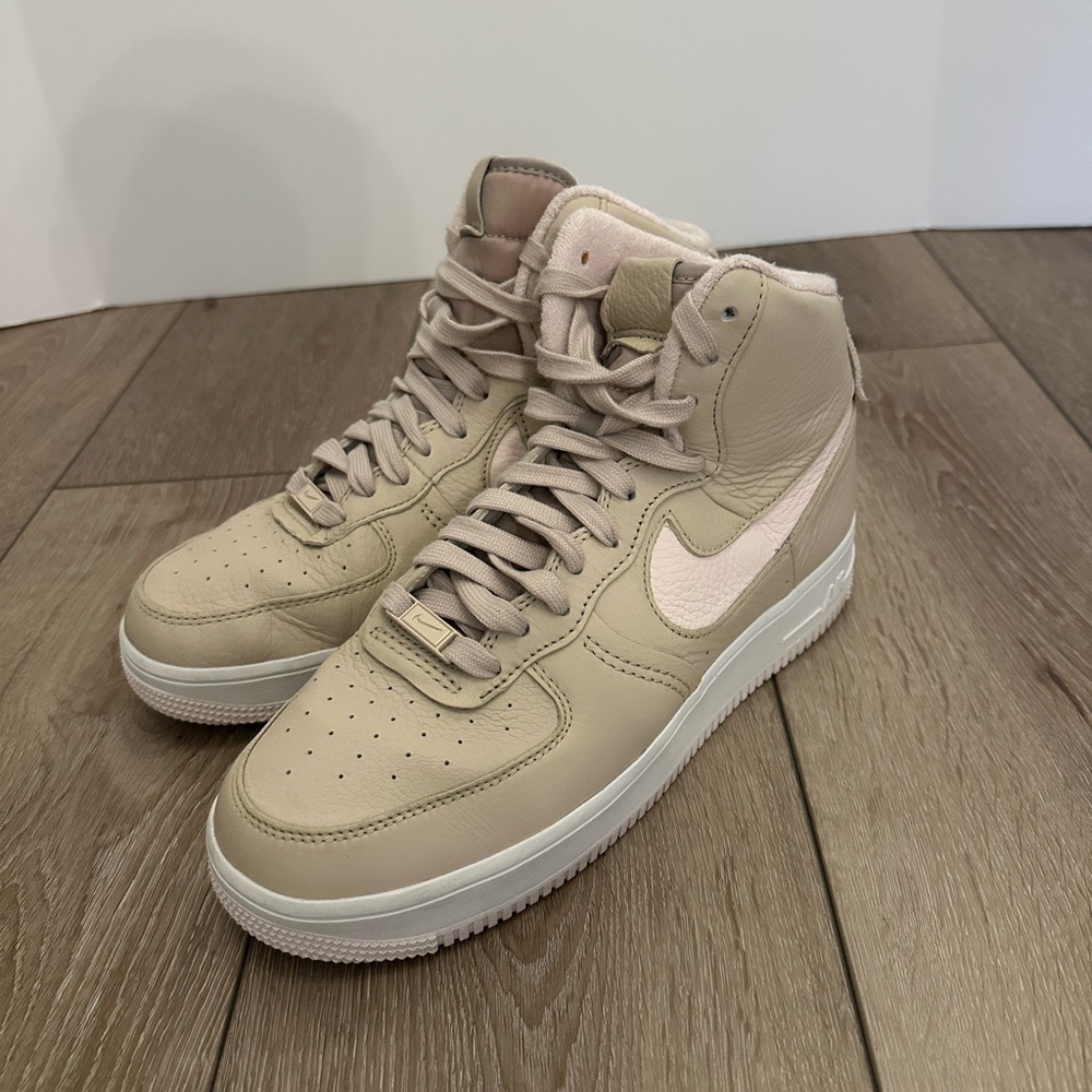 Women’s Nike Air Force 1 High Sculpt Shoes Size 9.5 Sanddrift & Pink